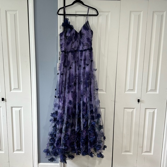 NWT Marchesa Notte Evening Gown Floral Applique Maxi 14 - Picture 3 of 13